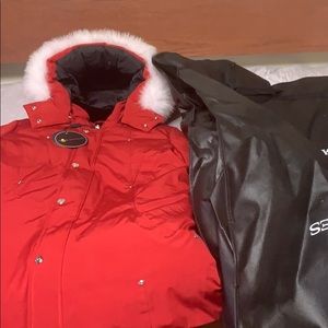 MOOSE KNUCKLES DEEP RED COAT BOYS XL